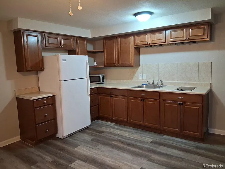1331 Merl Pl #5 — Photo 4
