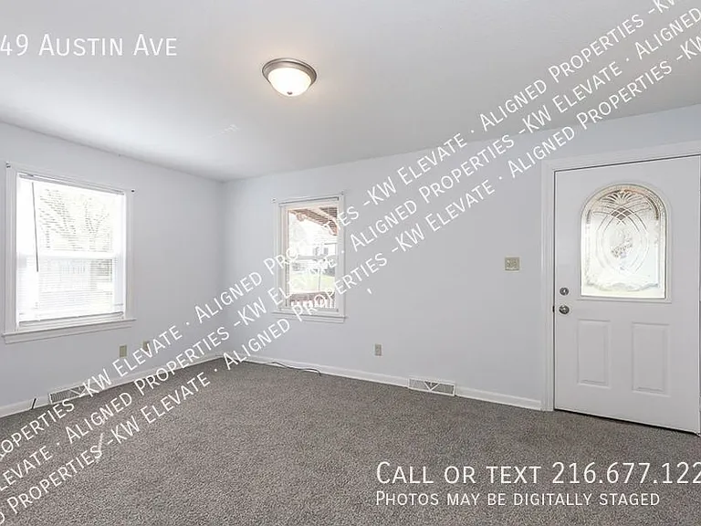 949 Austin Ave — Photo 5