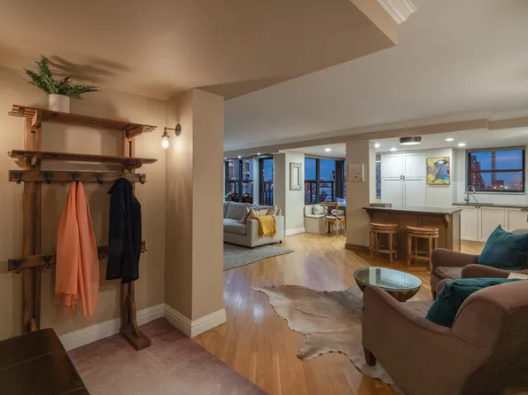 200 East 74th Street image 12 of 12