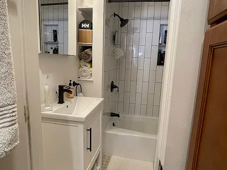 195 Beacon St #3 — Photo 12