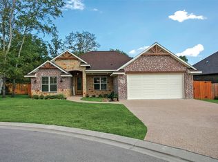 2902 Cinder Ct, Bryan, TX 77808