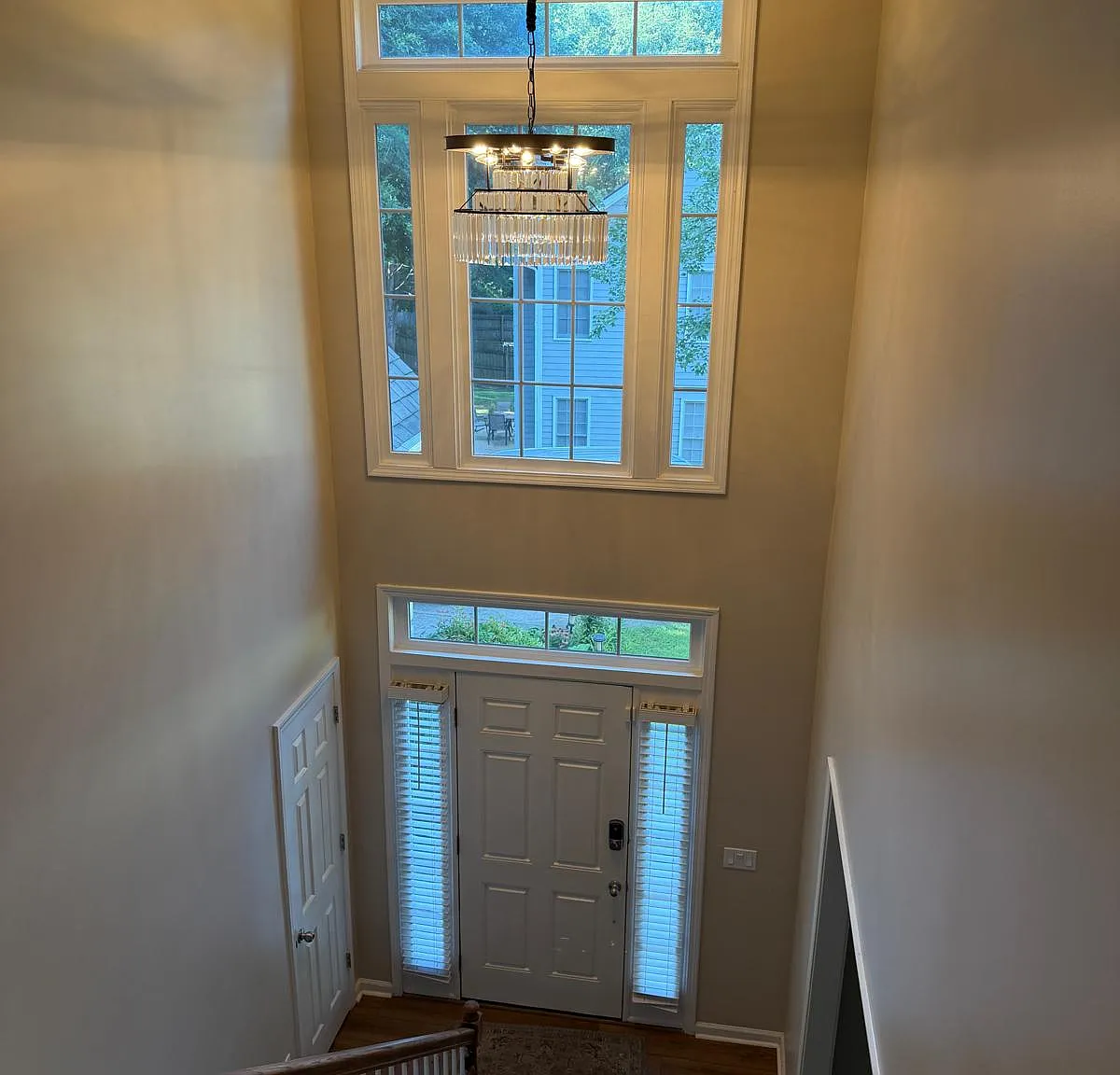 3 bed, 2354 sqft, $2,960 — Photo 4