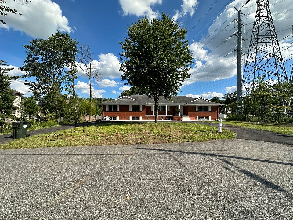 Huge U shaped Driveway