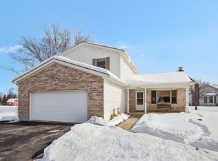 12205 Pine Ave, Lemont, IL 60439