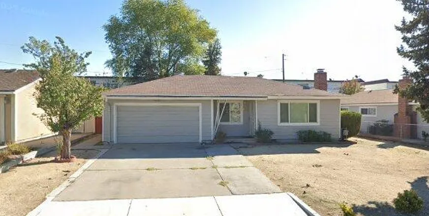 1390 Harvard Way photo 1