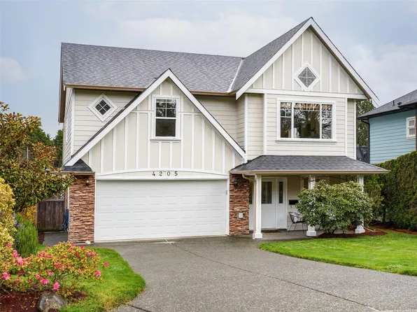 4205 Oakview Pl, Saanich, BC V8N 6M7