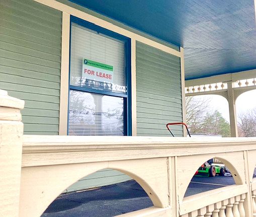 4th image of 755 Broadway Ave #B