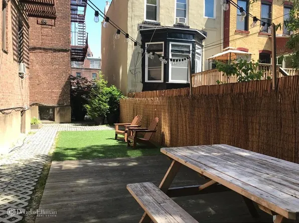 960 Sterling Place image 12 of 13