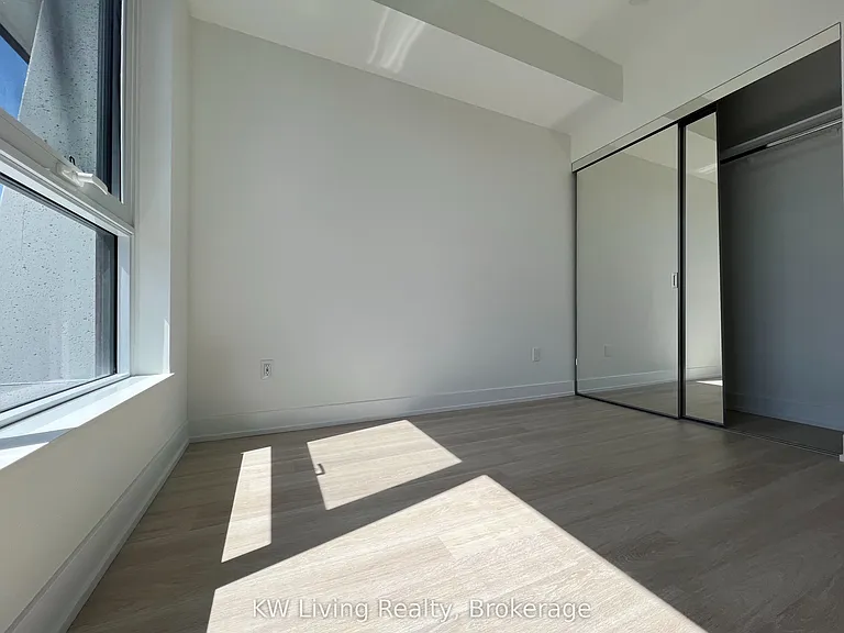 60 Central Park Dr #1807 — Photo 13