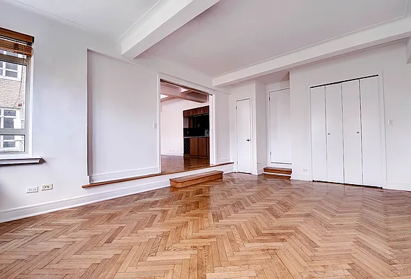 Rented by Urbane Brokerage | media 16