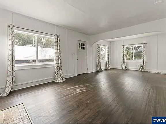 5th image of 2664 12th St SE