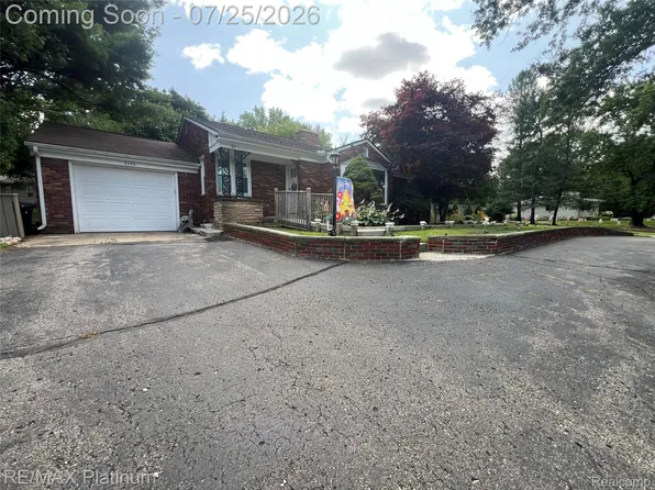 6725 Laurelton, Clarkston, MI 48346