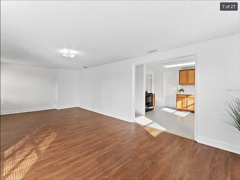 2515 Winston Ave — Photo 7