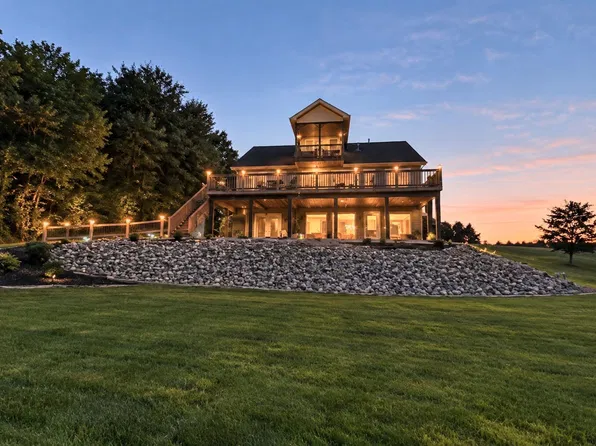 240 W Bellefontaine Rd, Pleasant Lake, IN 46779