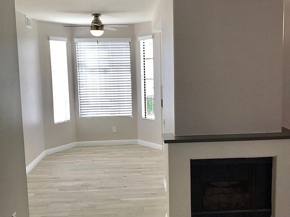 Very light, bright dining room