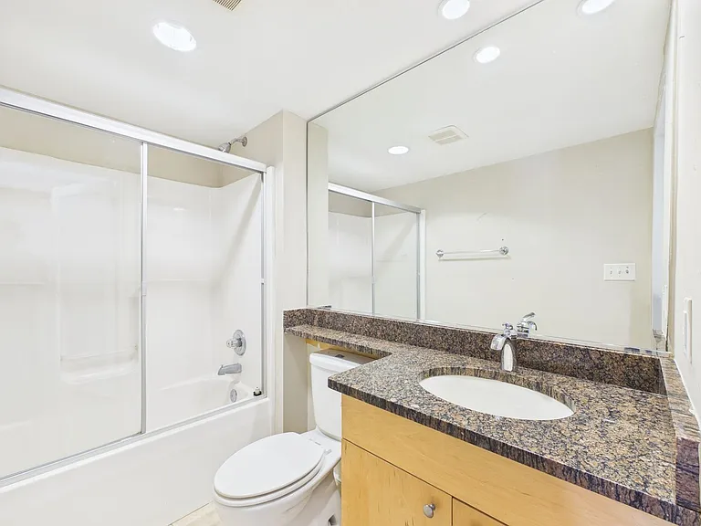 1707 E Main St #1 — Photo 9