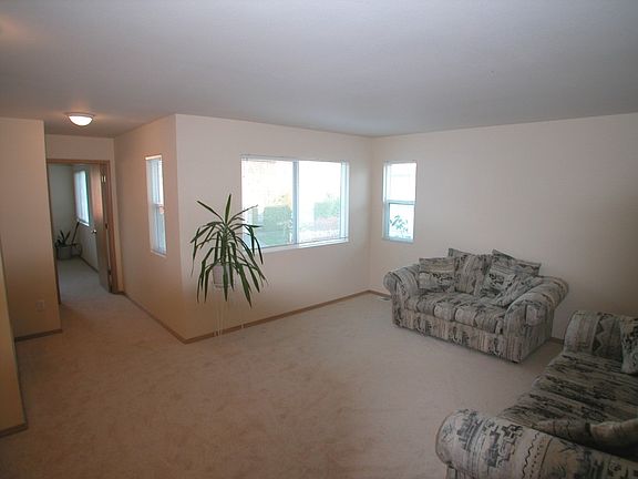 5th image of 6918 Autumn Ave SE