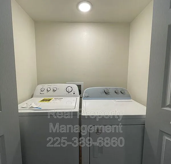 7743 Bles Ave #1B — Photo 16