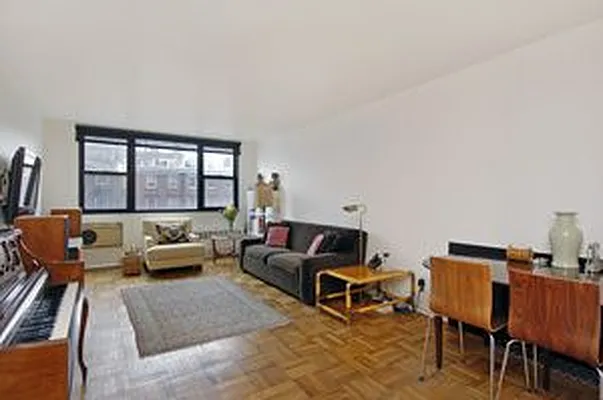 Rented by Douglas Elliman | media 7