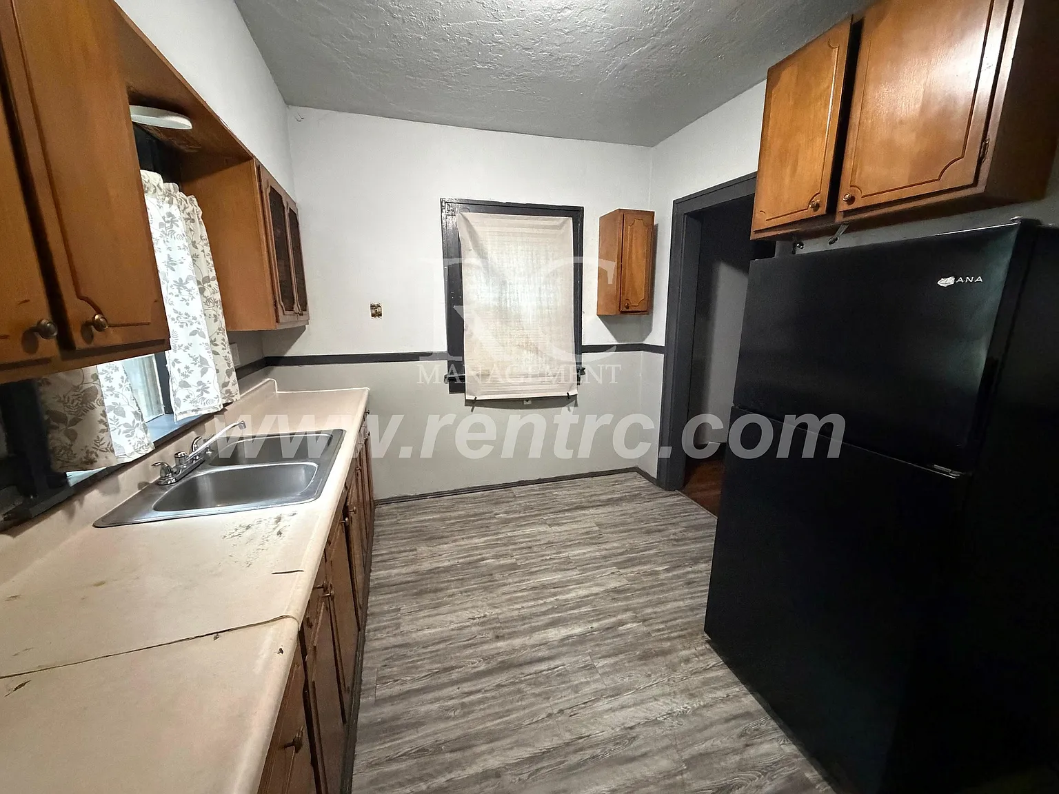 2 bed, 1000 sqft, $725 — Photo 2