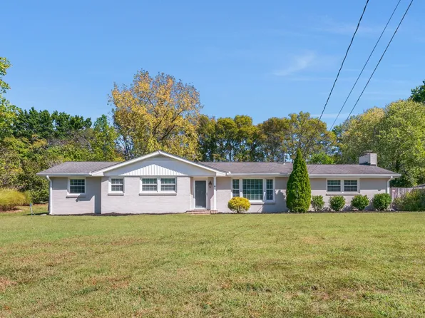 103 Maple Dr, Hendersonville, TN 37075