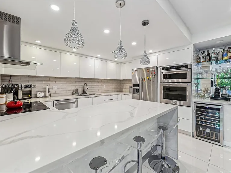 121 Crandon Blvd #251 — Photo 13