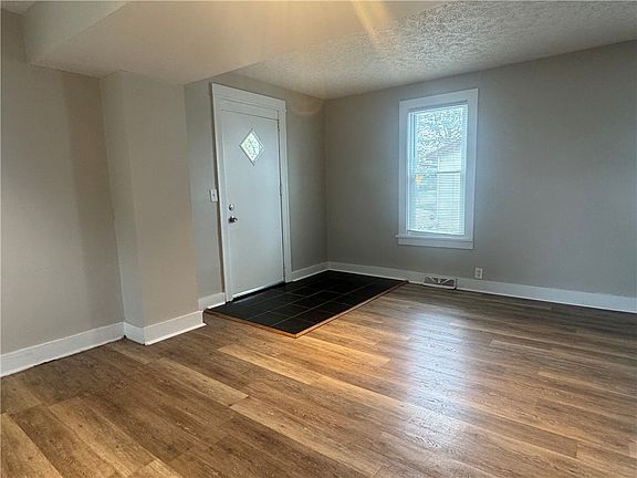 3rd image of 109 Stenson St