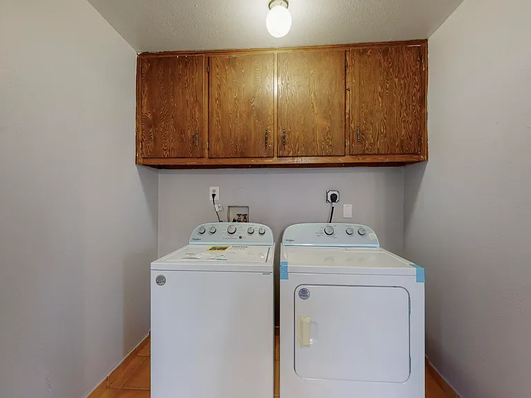 2551 Aspen Ave NW #B — Photo 20