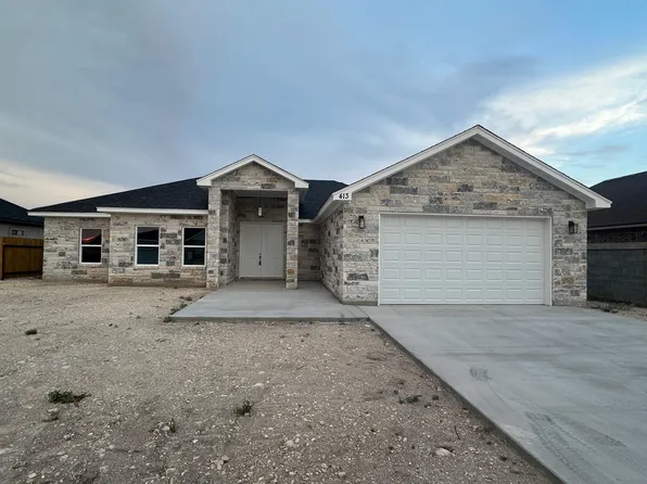 413 Pitaya Ln, Del Rio, TX 78840