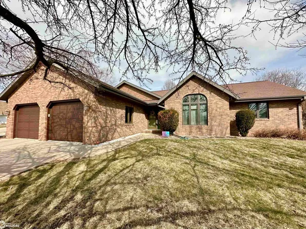 1908 Spring St, Grinnell, IA 50112