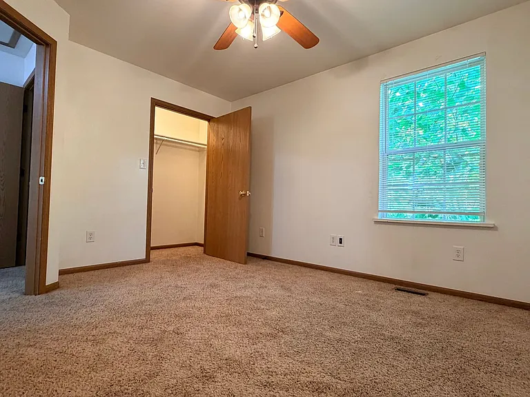 700 Hillside Rd — Photo 17