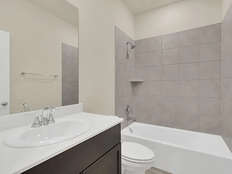 500 Weller Rd — Photo 11