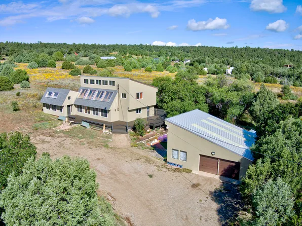 43 Apple Ranch Rd, Tijeras, NM 87059