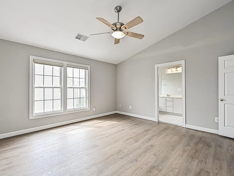 43045 Golf View Dr — Photo 29