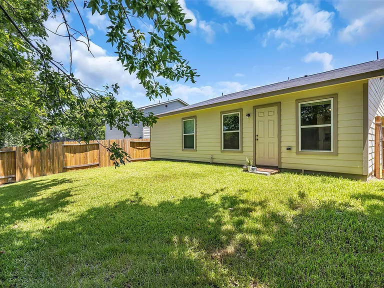 14132 Harlequin Dr — Photo 21