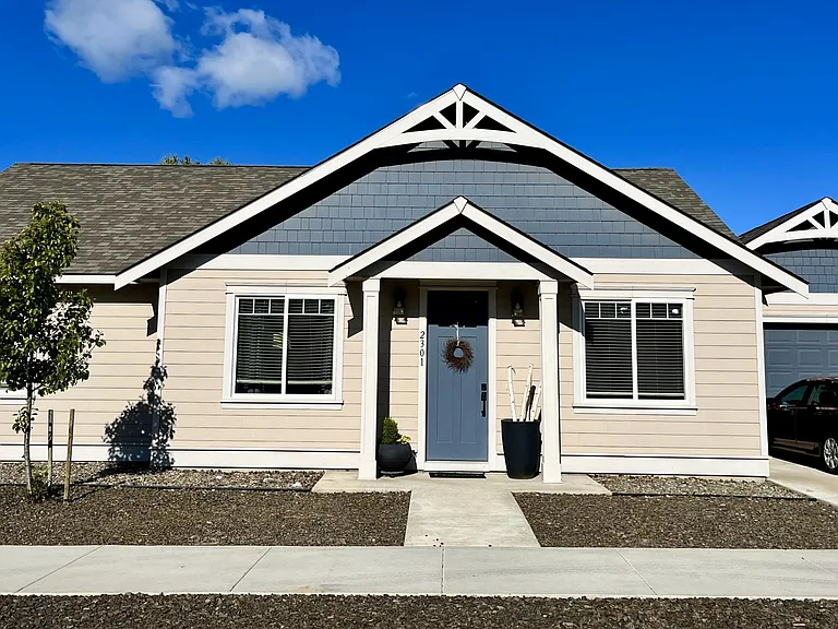 2301 N Landon Ln — Photo 1