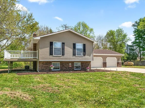 8870 Dixon Rd, Monroe, MI 48161