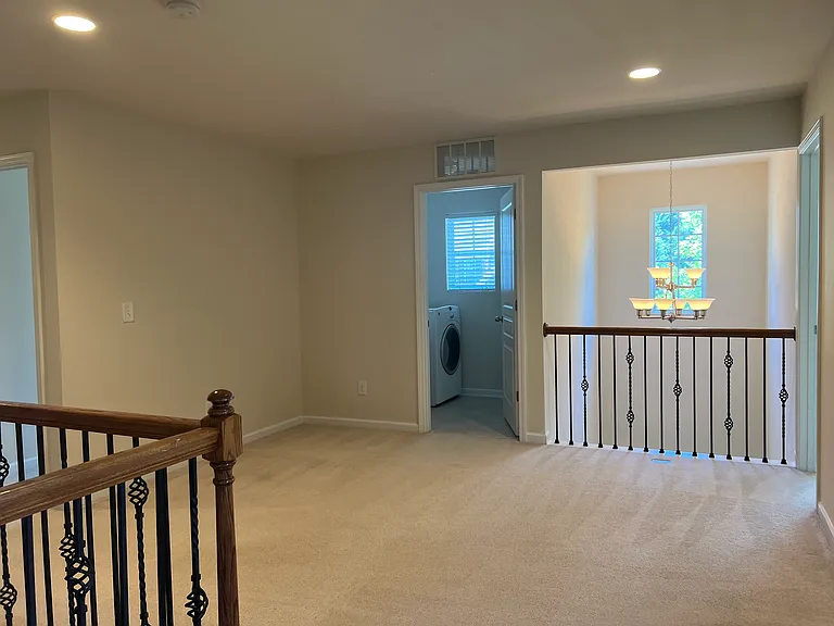 416 Charleville Ct — Photo 20