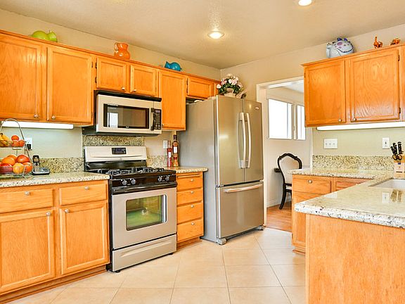 3rd image of 1349 N Briargate Ln