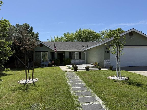 2nd image of 409 W Packwood Ave