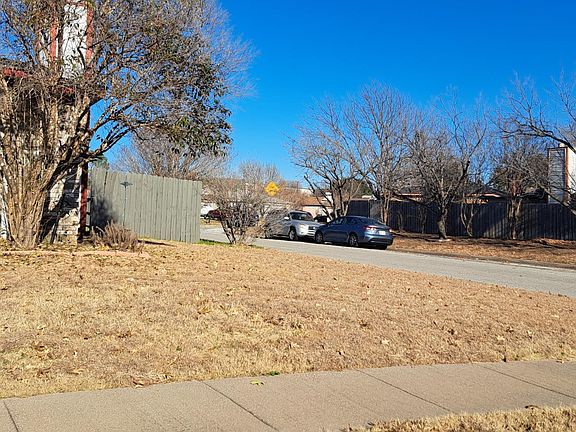 2nd image of 4917 Highbank Dr