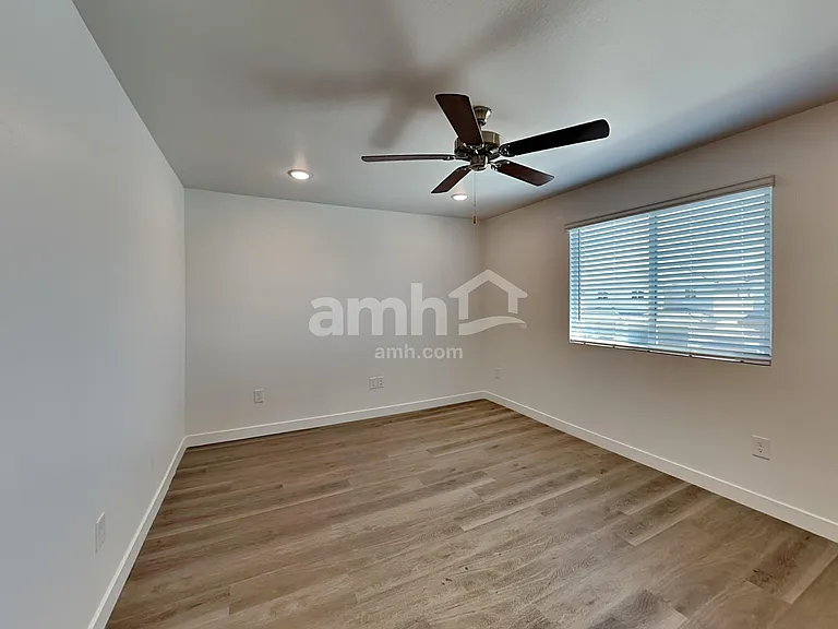 12632 W Adair Dr — Photo 9