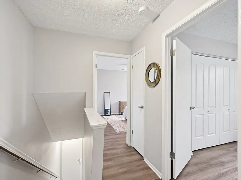 Park Place Apartments — Photo 17