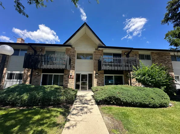 5B Kingery Quarter APT 206, Willowbrook, IL 60527