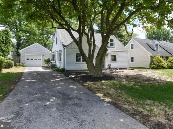 106 N Warminster Rd, Hatboro, PA 19040