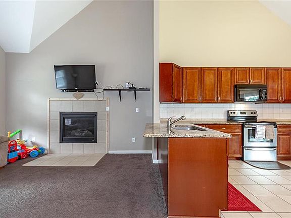 3rd image of 537 N 83rd St