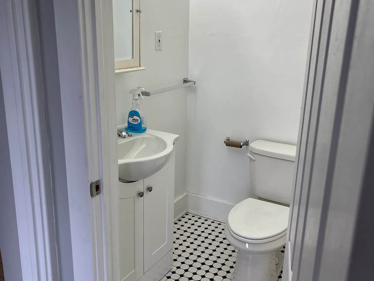 1292 Hertel Ave — Photo 3