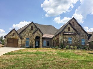 329 Landview Dr, Burleson, TX 76028