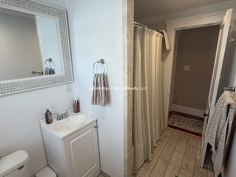 538 Main St — Photo 14