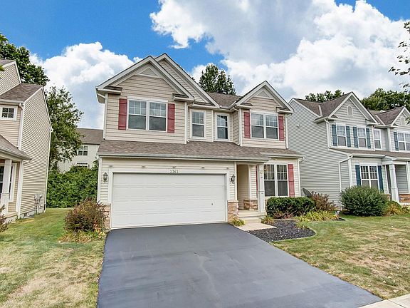 3rd image of 2762 Marcellus Dr